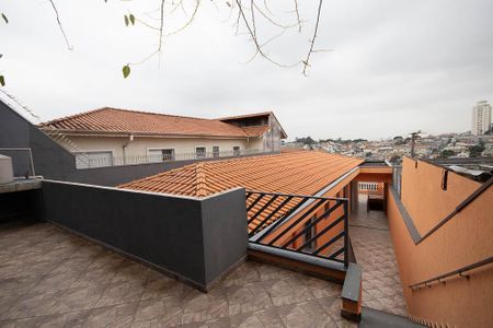 Casa à venda com 249m², 2 quartos e 5 vagasQuintal