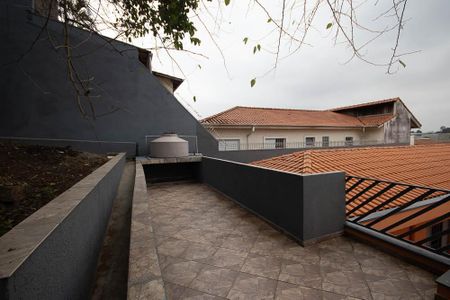 Casa à venda com 249m², 2 quartos e 5 vagasQuintal