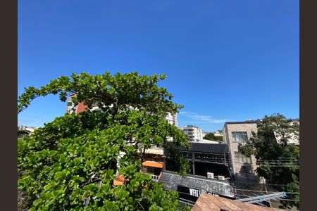 Casa à venda com 138m², 2 quartos e sem vagaVista 