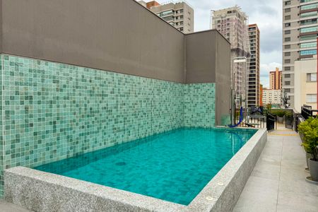 Studio para alugar com 28m², 1 quarto e sem vagaPiscina