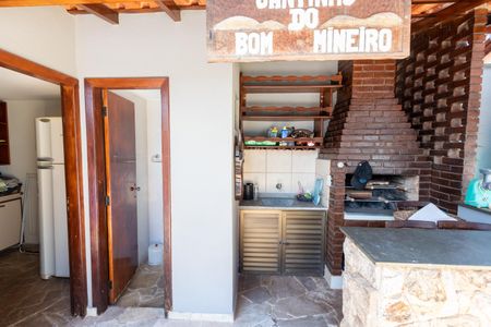 Casa à venda com 170m², 3 quartos e 2 vagasChurrasqueira