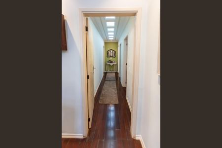 Corredor Interno de casa à venda com 3 quartos, 170m² em Cidade Universitária, Campinas