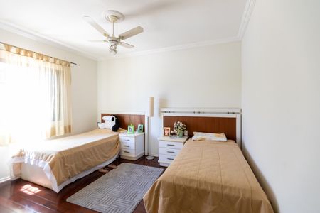 Casa à venda com 170m², 3 quartos e 2 vagasQuarto 1