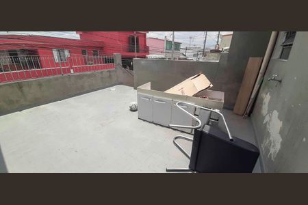 Casa à venda com 100m², 2 quartos e sem vagaQuintal