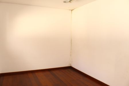 Casa para alugar com 250m², 6 quartos e 5 vagasquarto externo 2