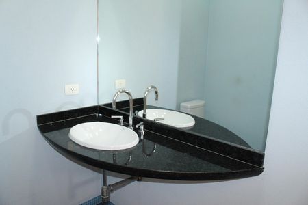 Casa para alugar com 250m², 6 quartos e 5 vagasBanheiro da Suíte 3