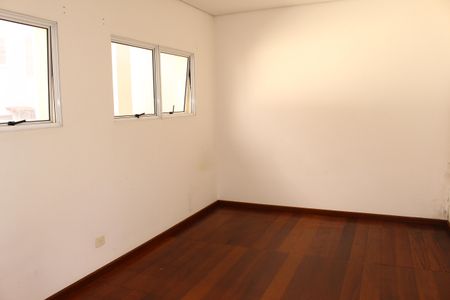 Casa para alugar com 250m², 6 quartos e 5 vagasquarto externo 2