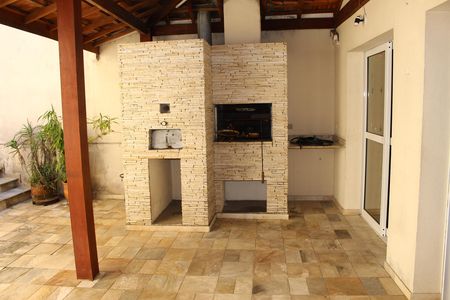 Casa para alugar com 250m², 6 quartos e 5 vagasChurrasqueira