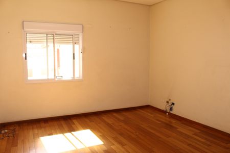 Casa para alugar com 250m², 6 quartos e 5 vagassuite  3