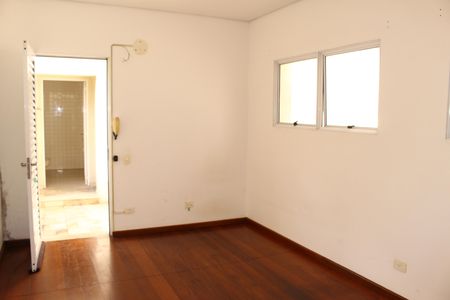 Casa para alugar com 250m², 6 quartos e 5 vagasquarto externo 2