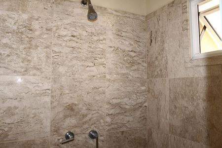 Casa para alugar com 250m², 6 quartos e 5 vagasBanheiro da Suíte 4