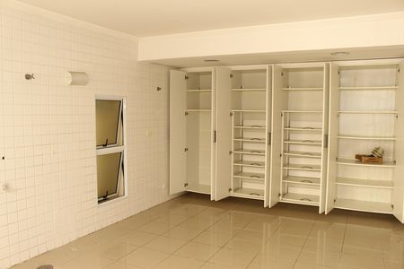 Casa para alugar com 250m², 6 quartos e 5 vagasLavanderia