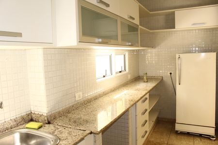 Casa para alugar com 250m², 6 quartos e 5 vagasLavabo