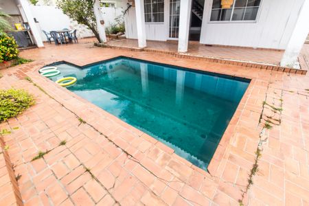 Casa de condomínio à venda com 355m², 3 quartos e 2 vagasPiscina