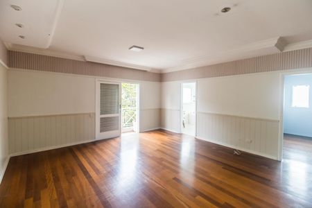 Casa de condomínio à venda com 355m², 3 quartos e 2 vagasSuíte master