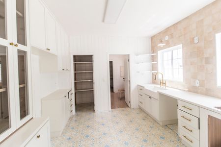 Casa de condomínio à venda com 355m², 3 quartos e 2 vagasCozinha