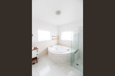 Casa de condomínio à venda com 355m², 3 quartos e 2 vagasBanheiro da Suíte