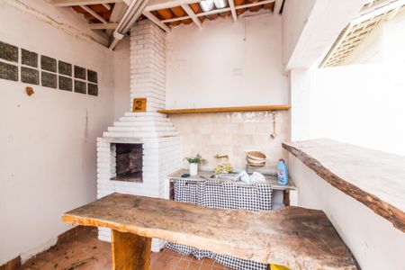 Casa de condomínio à venda com 355m², 3 quartos e 2 vagasVaranda gourmet