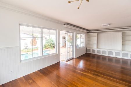 Sala  de casa de condomínio à venda com 3 quartos, 355m² em Alphaville, Santana de Parnaíba