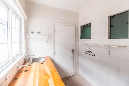 Casa de condomínio à venda com 355m², 3 quartos e 2 vagasÁrea de Serviço