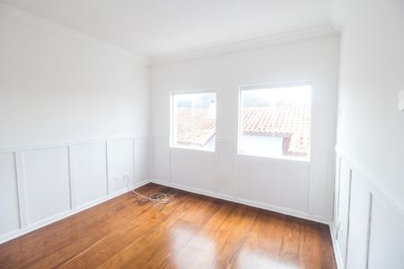 Casa de condomínio à venda com 355m², 3 quartos e 2 vagasEscritório