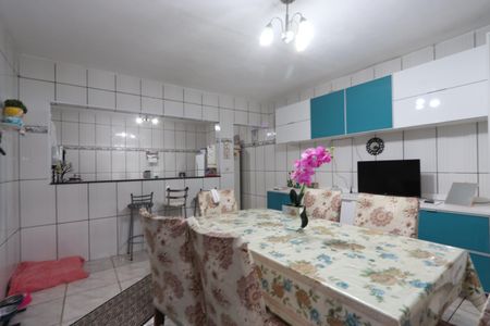 Casa à venda com 240m², 4 quartos e 2 vagasCopa