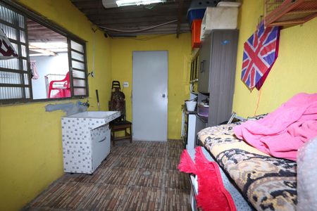 Casa à venda com 240m², 4 quartos e 2 vagasLavanderia