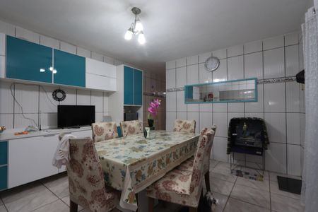 Casa à venda com 240m², 4 quartos e 2 vagasCopa