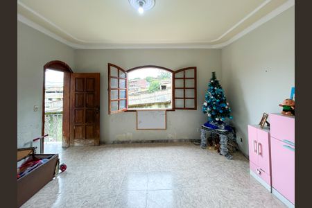 Casa à venda com 5 quartos, 365m² em Rio Branco, Belo Horizonte