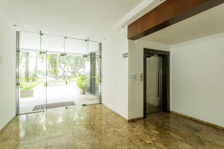 Apartamento para alugar com 63m², 2 quartos e 1 vagaHall social