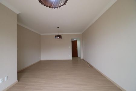 Apartamento para alugar com 111m², 3 quartos e 2 vagasSala