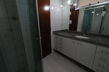 Apartamento para alugar com 111m², 3 quartos e 2 vagasBanheiro da Suíte