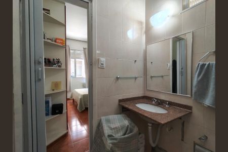 Apartamento à venda com 36m², 1 quarto e sem vagaBanheiro Corredor
