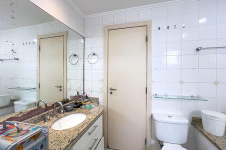 Apartamento à venda com 101m², 1 quarto e 2 vagasBanheiro do quarto