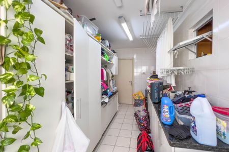 Apartamento à venda com 101m², 1 quarto e 2 vagasCozinha e área de serviço 