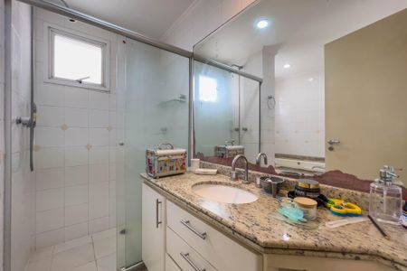 Apartamento à venda com 101m², 1 quarto e 2 vagasBanheiro do quarto