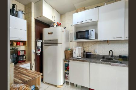 Apartamento à venda com 77m², 3 quartos e 1 vaga Apartamento à venda com 77m², 3 quartos e 1 vagaCozinha