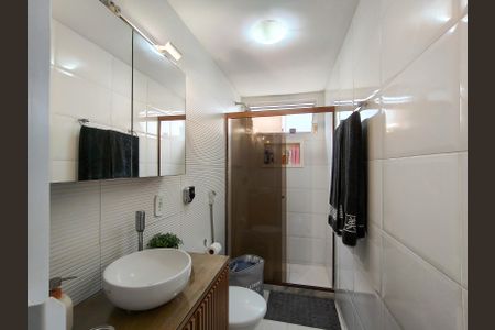 Apartamento à venda com 77m², 3 quartos e 1 vaga Apartamento à venda com 77m², 3 quartos e 1 vagaBanheiro da Suíte
