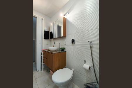 Apartamento à venda com 77m², 3 quartos e 1 vaga Apartamento à venda com 77m², 3 quartos e 1 vagaBanheiro da Suíte
