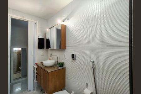 Apartamento à venda com 77m², 3 quartos e 1 vaga Apartamento à venda com 77m², 3 quartos e 1 vagaBanheiro da Suíte