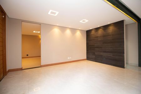 Sala 1 de casa para alugar com 4 quartos, 290m² em Guará Ii, Brasília