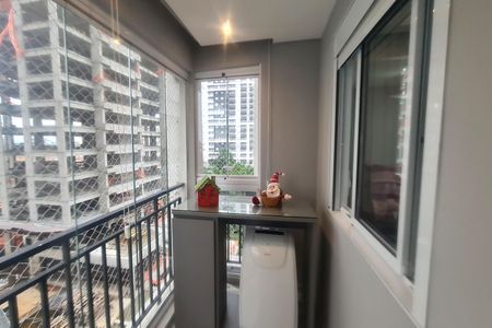 Apartamento à venda com 83m², 3 quartos e 2 vagas Apartamento à venda com 83m², 3 quartos e 2 vagasVaranda gourmet