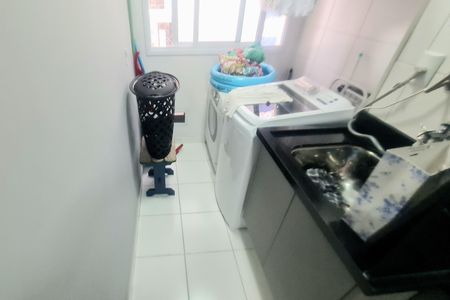 Apartamento à venda com 83m², 3 quartos e 2 vagas Apartamento à venda com 83m², 3 quartos e 2 vagasLavanderia