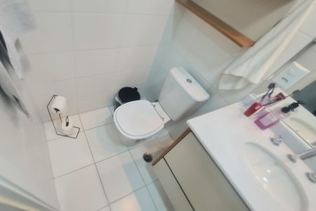 Apartamento à venda com 83m², 3 quartos e 2 vagas Apartamento à venda com 83m², 3 quartos e 2 vagasBanheiro social