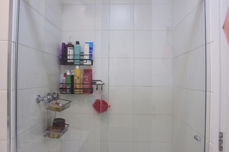 Apartamento à venda com 83m², 3 quartos e 2 vagasBanheiro social