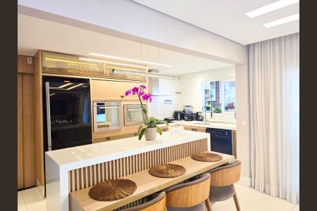 Apartamento para alugar com 159m², 3 quartos e 3 vagasCozinha