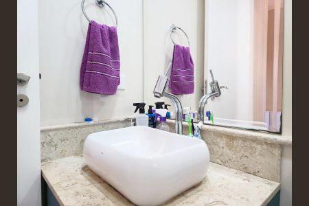 Apartamento para alugar com 159m², 3 quartos e 3 vagasBanheiro da Suíte 2