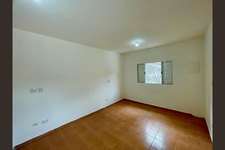 Quarto de casa para alugar com 1 quarto, 60m² em Camargos, Guarulhos