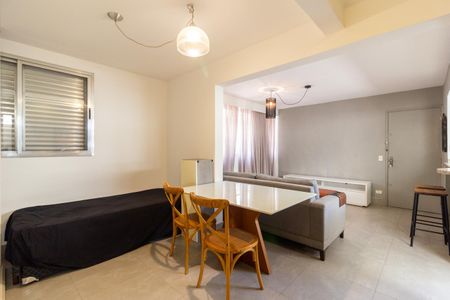 Sala de apartamento à venda com 1 quarto, 66m² em Vila Madalena, São Paulo