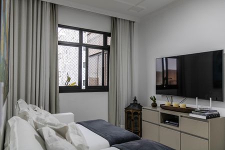 Apartamento à venda com 235m², 4 quartos e 3 vagasSala de TV